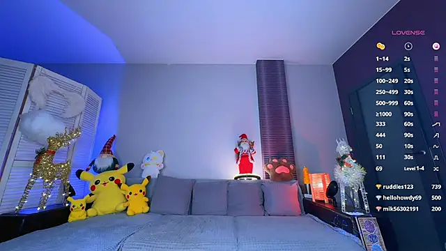 Snapshot of mikkixmeow chatting on 01.05.25 mikkixmeow online show from 01.05.25