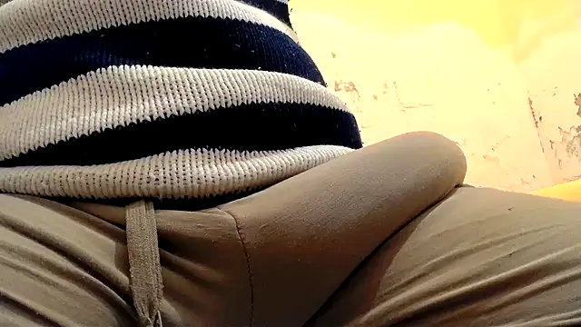 Snapshot of gae89tano chatting on 12.14.25 gae89tano online show from 12.14.25