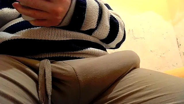 Snapshot of gae89tano chatting on 12.15.25 gae89tano online show from 12.15.25