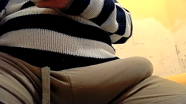 Snapshot of gae89tano chatting on 12.15.25 gae89tano online show from 12.15.25