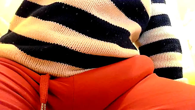 Snapshot of gae89tano chatting on 12.20.25 gae89tano online show from 12.20.25