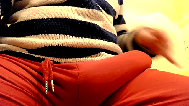 Snapshot of gae89tano chatting on 12.22.25 gae89tano online show from 12.22.25