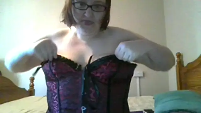 Snapshot of jukesy99 chatting on 11.25.25 jukesy99 online show from 11.25.25