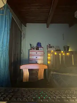 sofy alone online show from 02.11.25