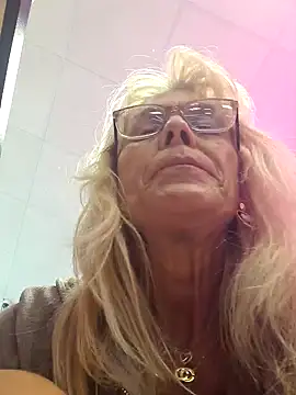 Snapshot of Nathotsexy1 chatting on 01.14.25 Nathotsexy1 online show from 01.14.25