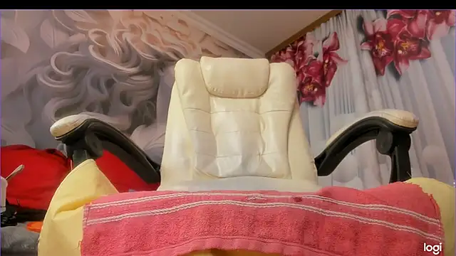 Snapshot of Cutie_orgasm chatting on 03.02.25 Cutie orgasm online show from 03.02.25