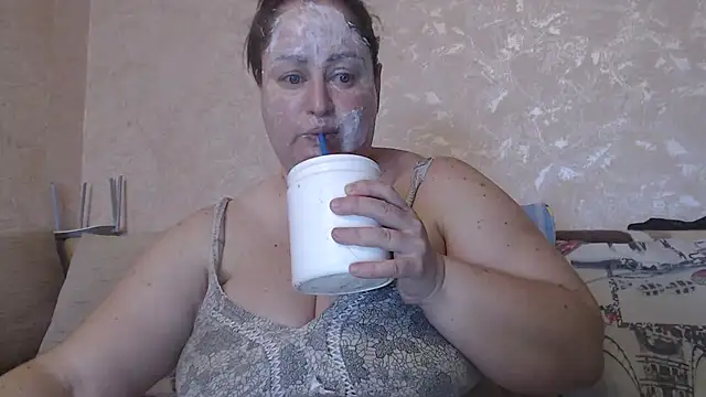 Amy August online show from 03.09.25