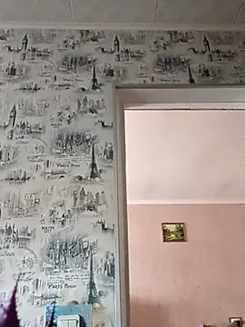 Amy August online show from 03.23.25