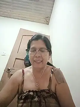 Snapshot of TropicalFlower chatting on 05.07.26 TropicalFlower online show from 05.07.26