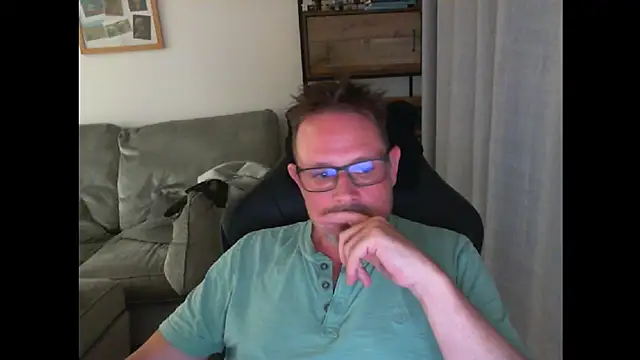 Snapshot of ZebedeePirate chatting on 03.22.25 ZebedeePirate online show from 03.22.25