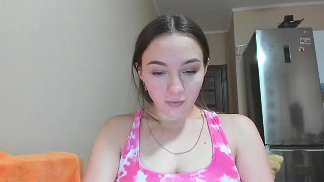 Snapshot of Naughty_Molly chatting on 12.08.24 Naughty Molly online show from 12.08.24