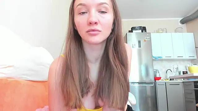 Snapshot of Naughty_Molly chatting on 09.26.25 Naughty Molly online show from 09.26.25