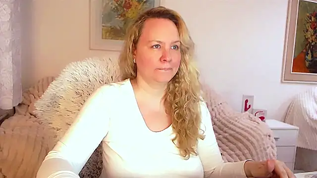 Sarah4you online show from 02.13.25