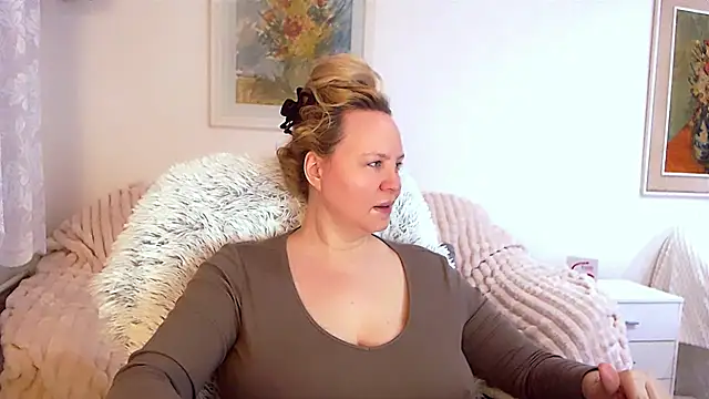 Sarah4you online show from 02.15.25