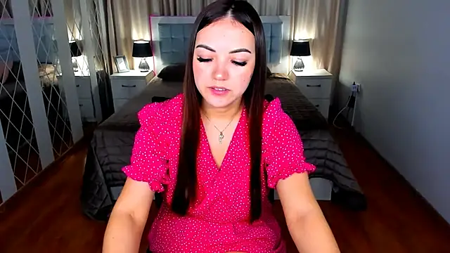 LucyJackson online show from 04.13.26