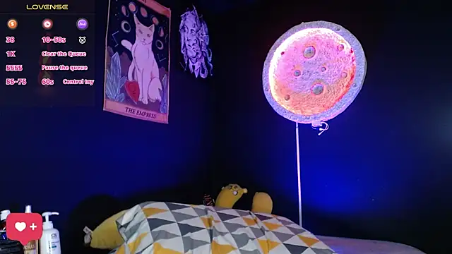 girl intense444 online show from 11.27.25