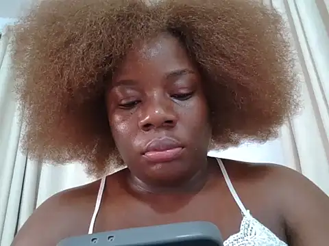 Snapshot of Deliciousgal chatting on 02.08.26 Deliciousgal online show from 02.08.26