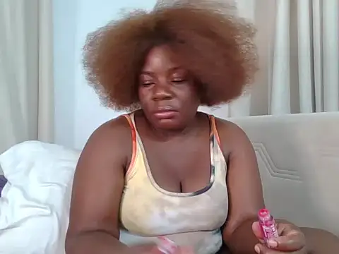 Snapshot of Deliciousgal chatting on 02.20.26 Deliciousgal online show from 02.20.26