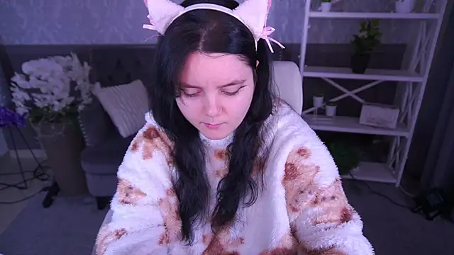 LittleShyy online show from 03.04.26