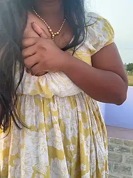 Dhiyapink online show from 01.13.25