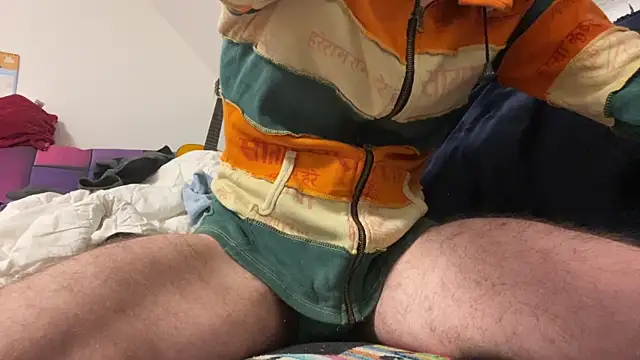 Snapshot of BodyPlayer4u chatting on 12.14.25 BodyPlayer4u online show from 12.14.25