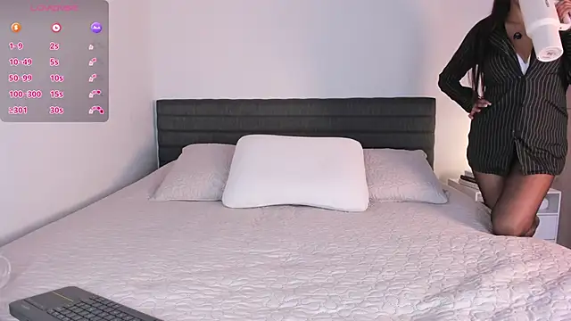 thinysweet online show from 02.19.26