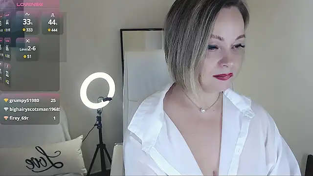 Tilly Eliot online show from 03.10.25