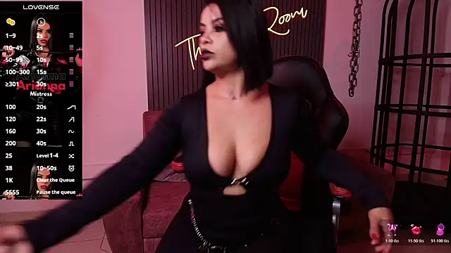 arianna smith  online show from 11.12.25