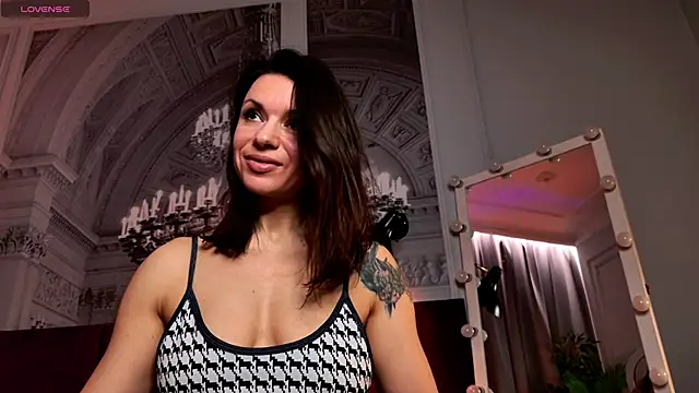 Snapshot of SofiaFoster_ chatting on 02.17.25 SofiaFoster online show from 02.17.25