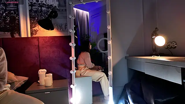 Snapshot of SofiaFoster_ chatting on 02.19.25 SofiaFoster online show from 02.19.25