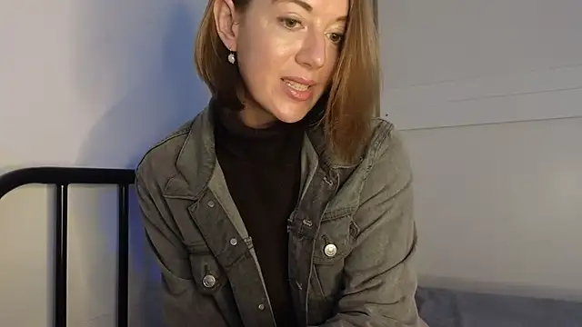 Snapshot of TopsyWilde chatting on 07.02.26 TopsyWilde online show from 07.02.26