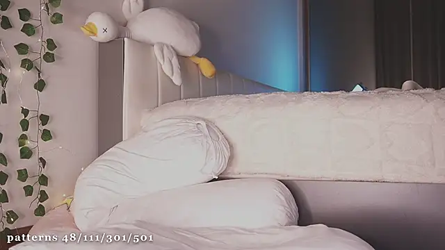 liassmolly1 couple online show from 02.28.25