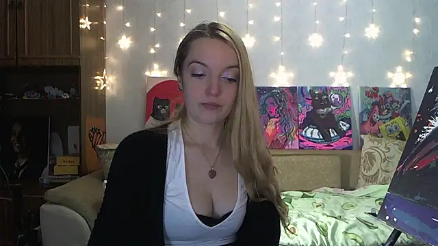 Snapshot of SecretSophia chatting on 12.09.24 SecretSophia online show from 12.09.24