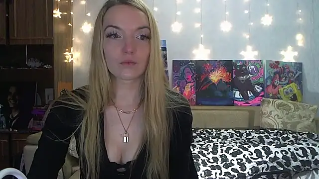 Snapshot of SecretSophia chatting on 01.26.25 SecretSophia online show from 01.26.25