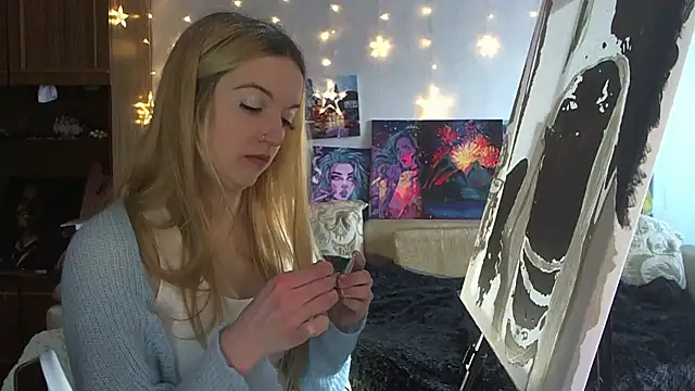 Snapshot of SecretSophia chatting on 02.10.25 SecretSophia online show from 02.10.25