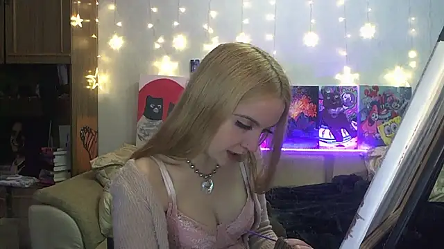 Snapshot of SecretSophia chatting on 03.07.25 SecretSophia online show from 03.07.25