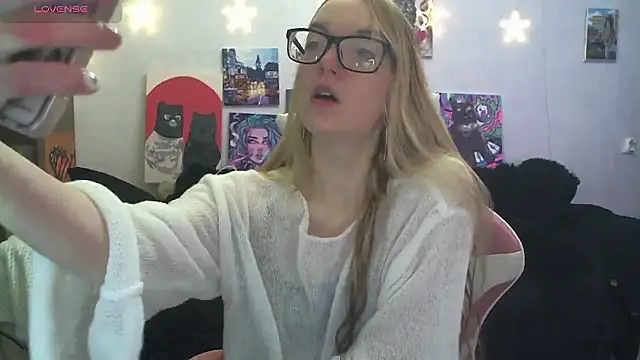 Snapshot of SecretSophia chatting on 01.09.26 SecretSophia online show from 01.09.26