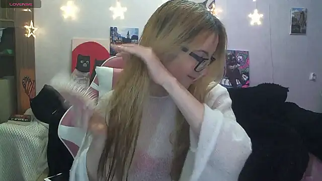 Snapshot of SecretSophia chatting on 01.15.26 SecretSophia online show from 01.15.26