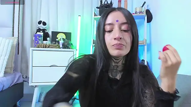 Snapshot of SAMANTHA_DM chatting on 10.05.25 SAMANTHA DM online show from 10.05.25