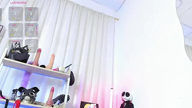 Snapshot of SAMANTHA_DM chatting on 10.17.25 SAMANTHA DM online show from 10.17.25