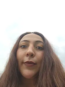 VickyHoult online show from 04.22.26