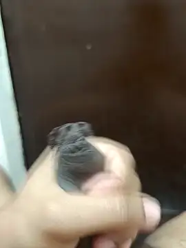 Snapshot of Deluxe_dick chatting on 02.24.26 Deluxe dick online show from 02.24.26