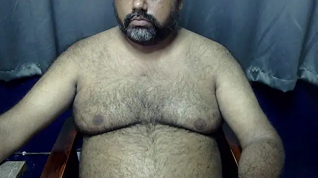 Snapshot of hairysubcub_70 chatting on 07.06.26 hairysubcub 70 online show from 07.06.26