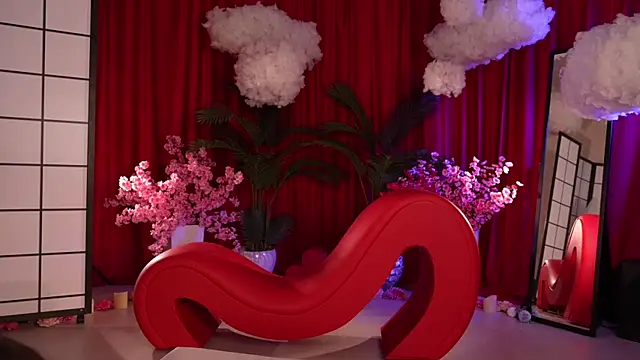 KittyCaitlin online show from 02.26.25