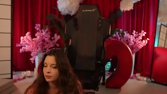 KittyCaitlin online show from 02.28.25