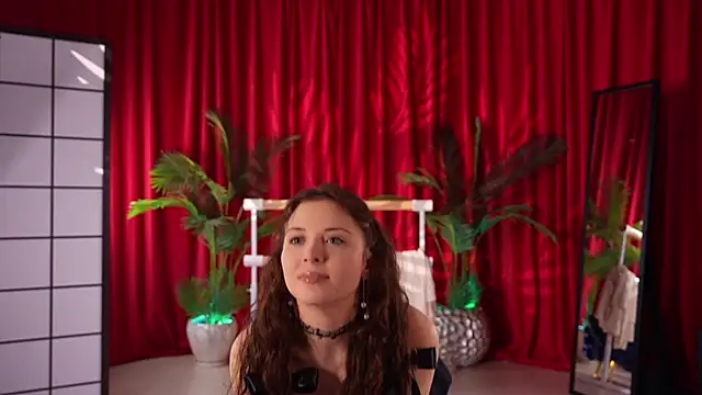 KittyCaitlin online show from 09.10.25