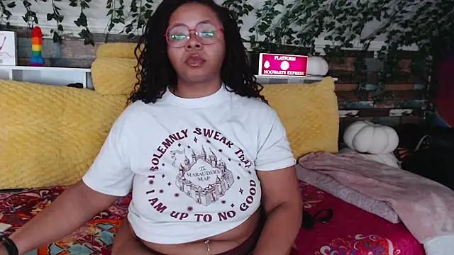 Snapshot of -khayaparker chatting on 02.09.25 -khayaparker online show from 02.09.25