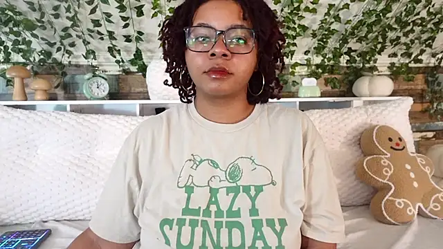 Snapshot of -khayaparker chatting on 03.17.25 -khayaparker online show from 03.17.25