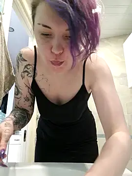 Snapshot of LazyTanukii chatting on 05.23.26 LazyTanukii online show from 05.23.26