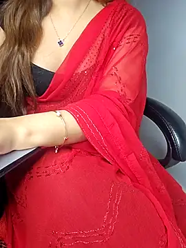 Snapshot of aliyaah_singh chatting on 01.10.25 aliyaah singh online show from 01.10.25